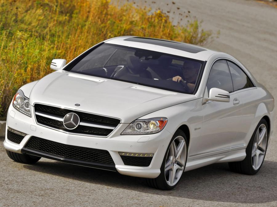  Mercedes-Benz CL63 AMG 2010 года  (US) (фото 10 из 21)
